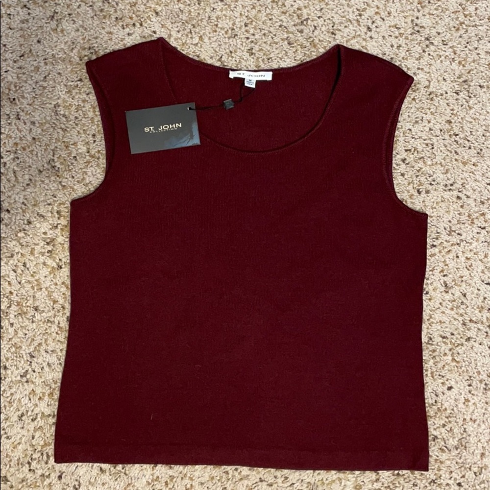 NWT Women’s St. John maroon vest top size M